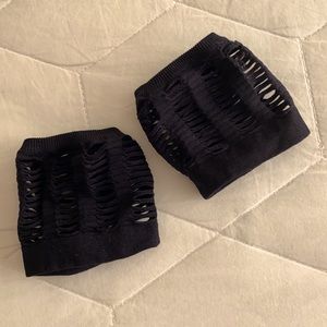 🫟5 FOR $25🫟 Shredded Wristlets